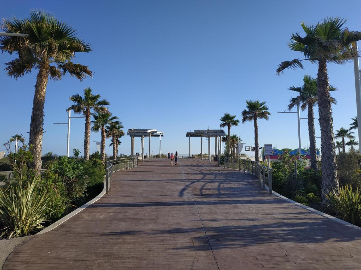 Appartement, Vue Sur Mer, Acces Direct Plage, Piscine 维亚斯 外观 照片